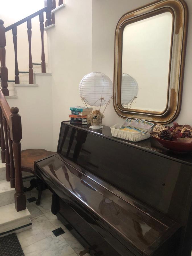 Aurasol Apartment