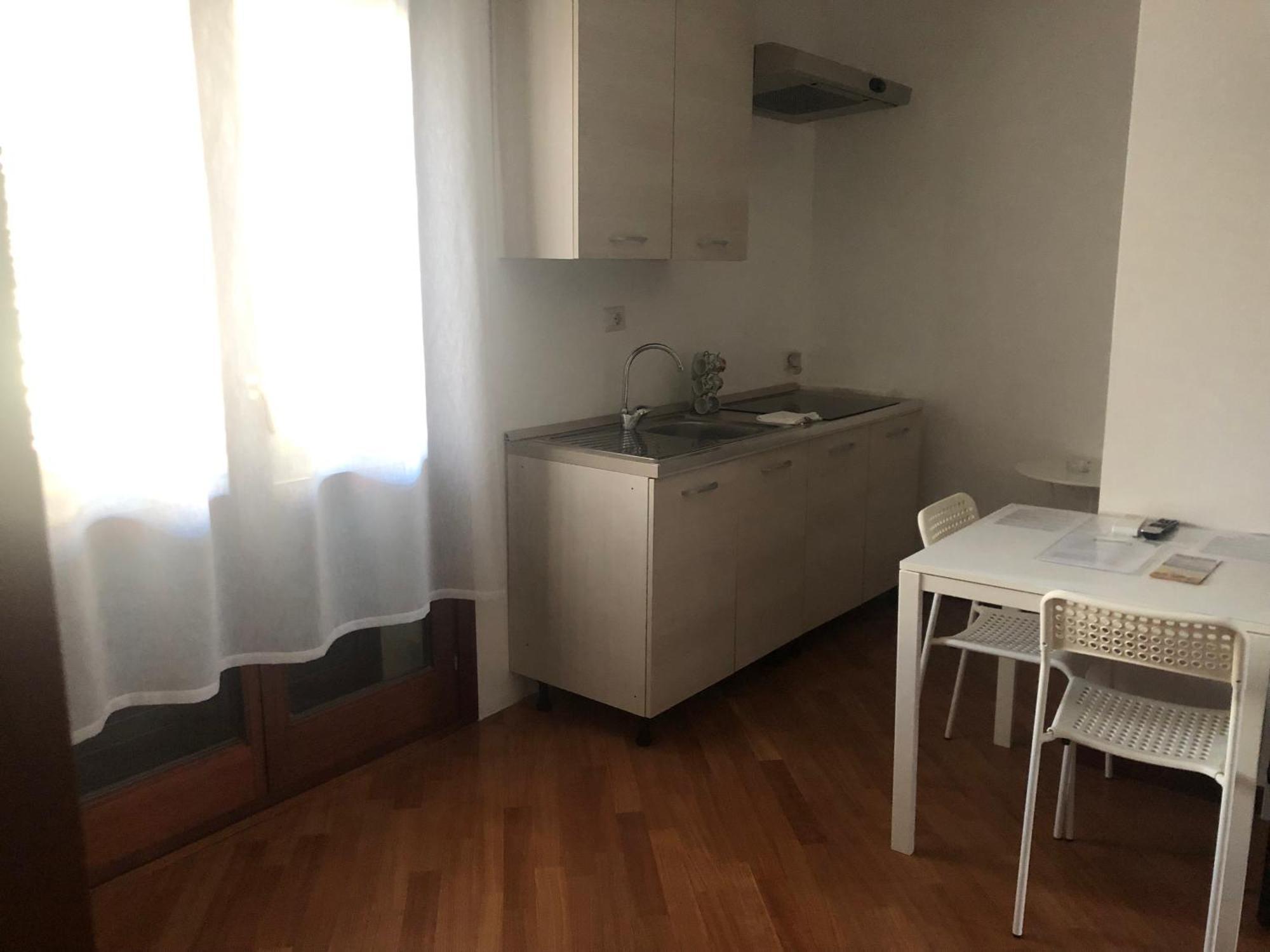 Aurasol Apartment
